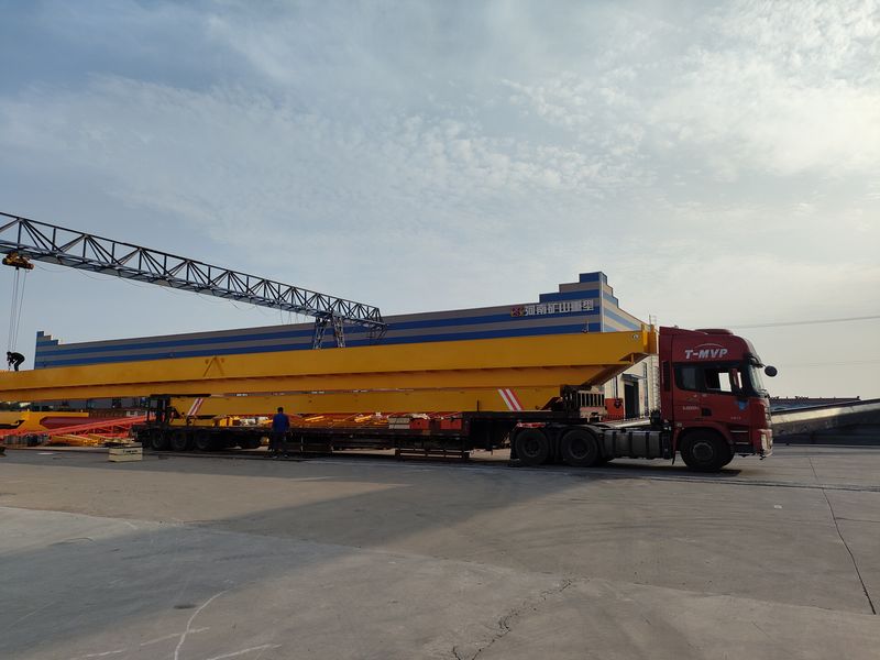 一批歐式單梁、歐式葫蘆雙發(fā)往山東威海