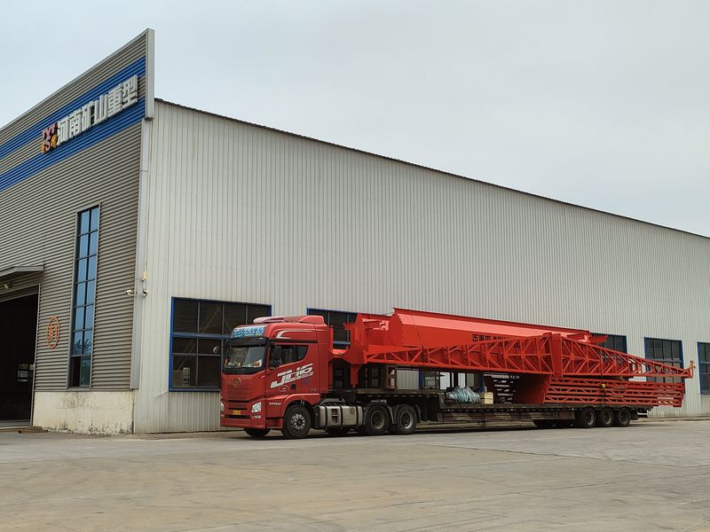 電動葫蘆門式起重機 2臺 MHxh10t—27m 制作完成，發(fā)往甘肅蘭州交付客戶使用